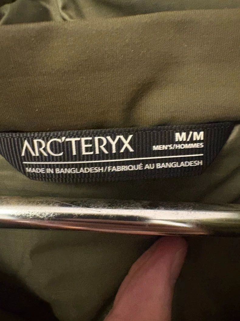 Arc'teryx Arc'teryx Atom AR Jacket in Military Green Size US M / EU 48-50 / 2 - 3 Thumbnail