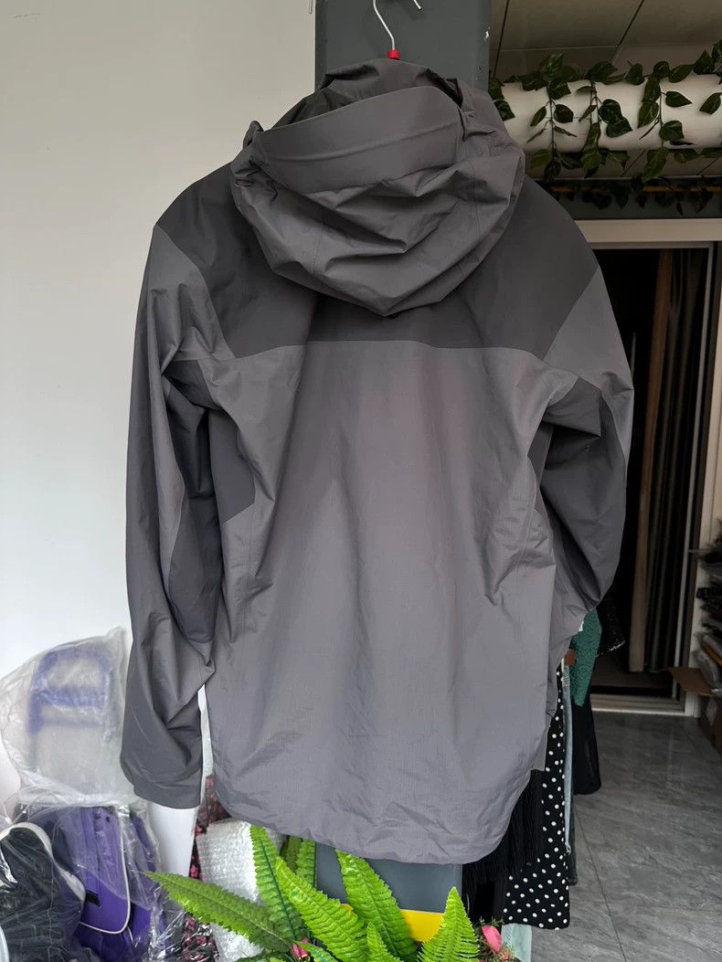Arc'teryx Arc'Teryx Beta LT Hybrid Full Zip Jacket Size US L / EU 52-54 / 3 - 6 Thumbnail