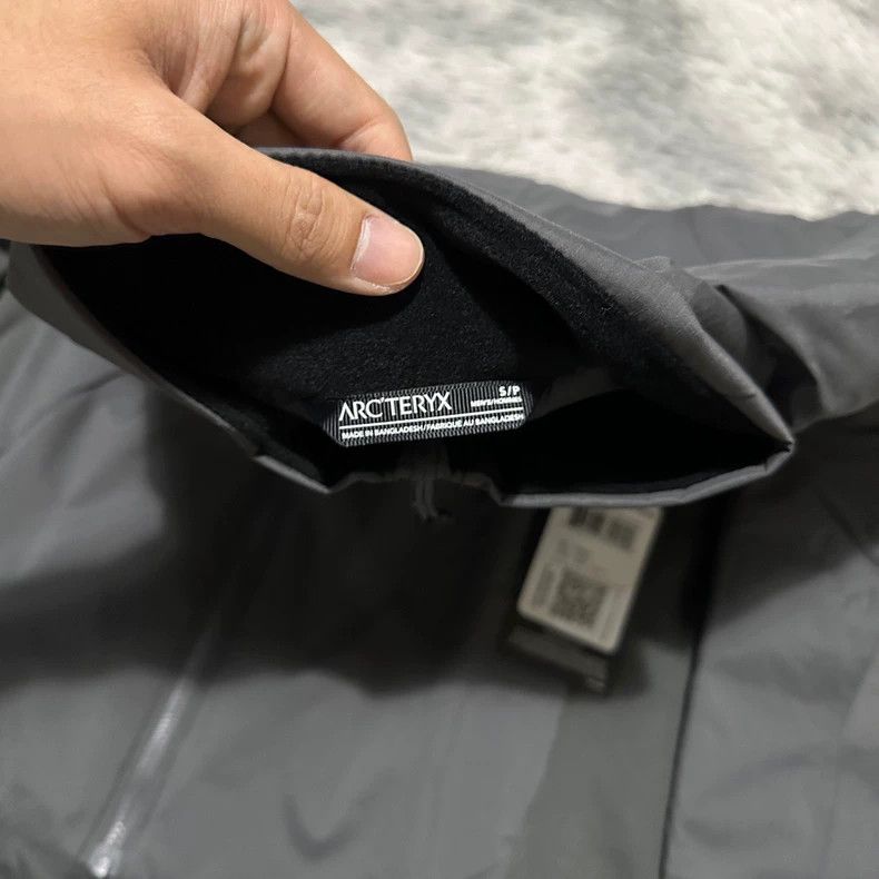 Arc'teryx Arcteryx Atom LT Jacket Gen2 Military Gray Size US S / EU 44-46 / 1 - 3 Thumbnail