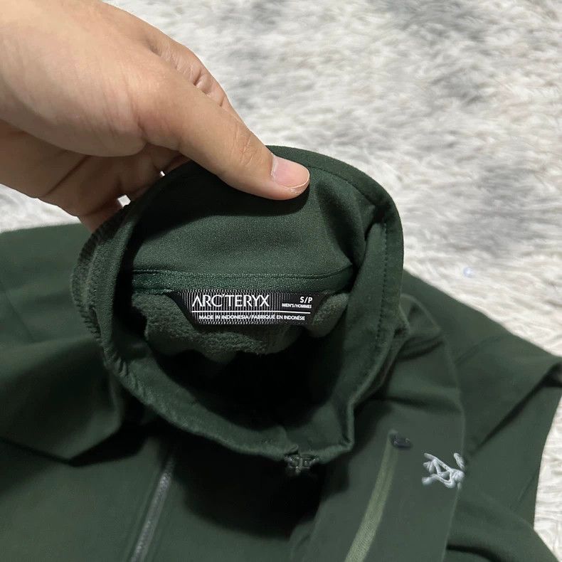 Arc'teryx Arcteryx Delta LT Fleece Jacket in Dark Green Size US S / EU 44-46 / 1 - 4 Thumbnail