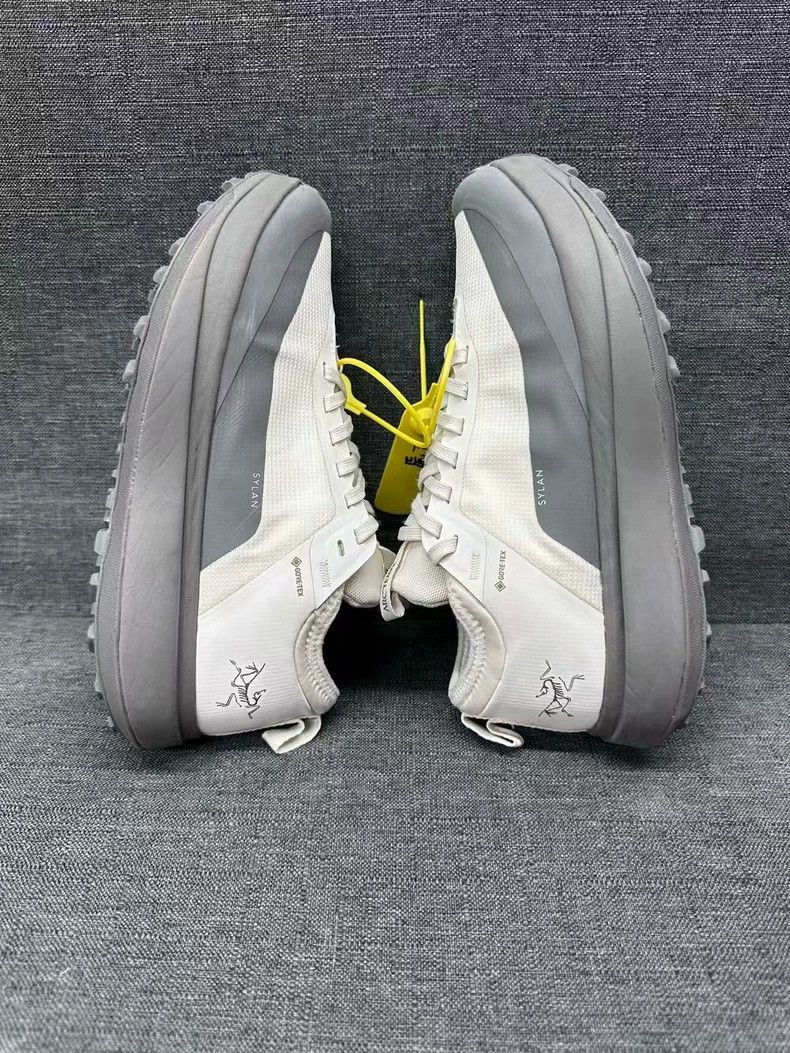 Arc'teryx Arcteryx SYLAN Sneakers Black and White Size US 6 / EU 39 - 4 Thumbnail