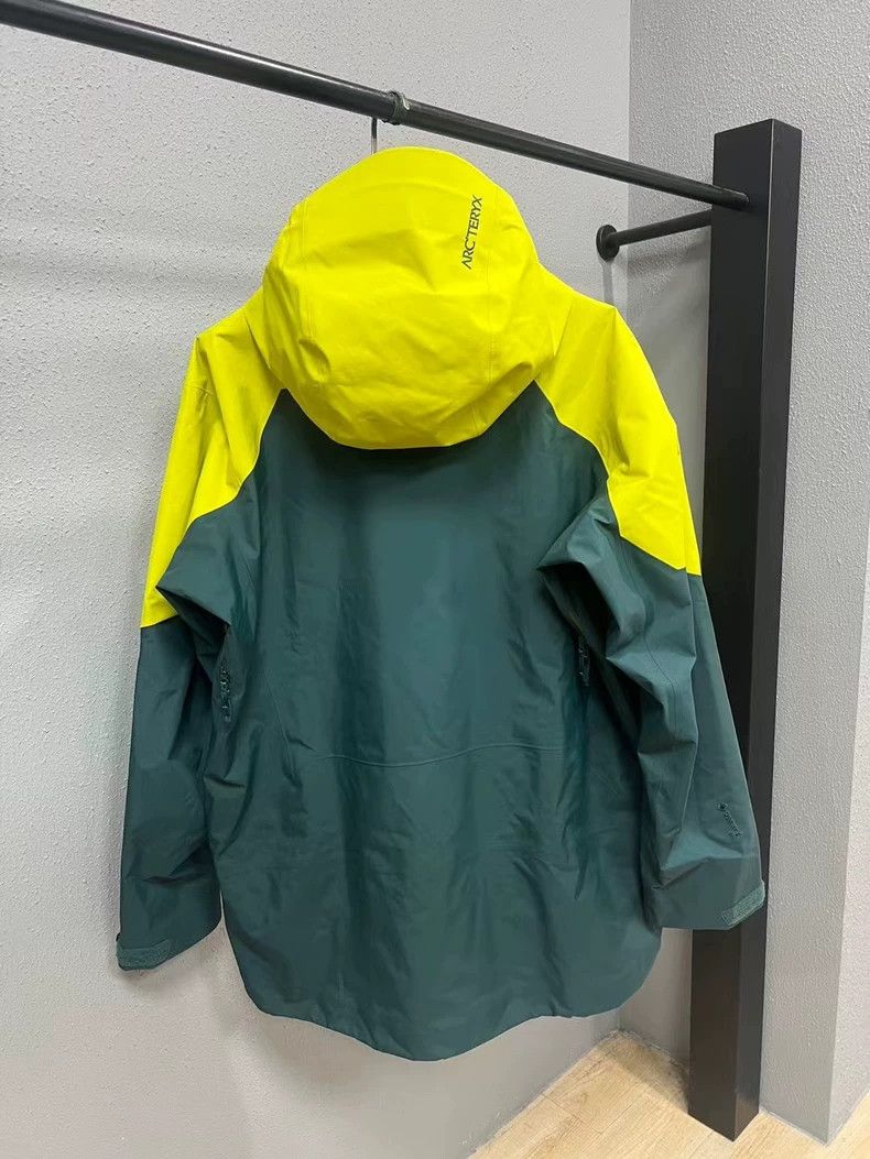 Arc'teryx Arcteryx SABRE SV Color Block Jacket Size US L / EU 52-54 / 3 - 2 Thumbnail