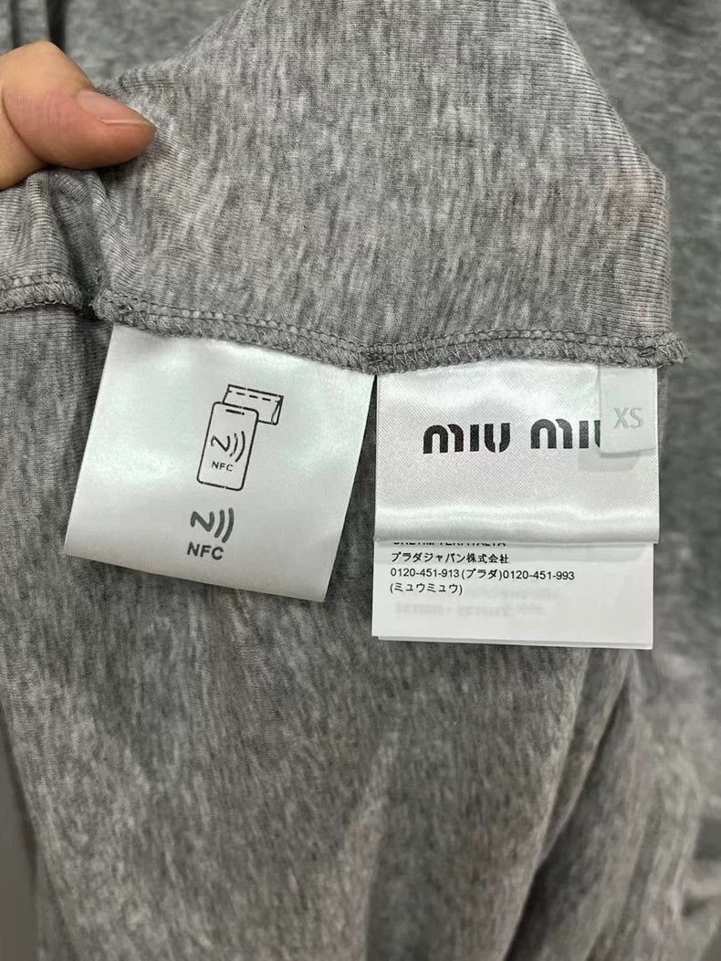 Miu Miu miu miu gray long sleeve t-shirt Size US XS / EU 42 / 0 - 4 Thumbnail