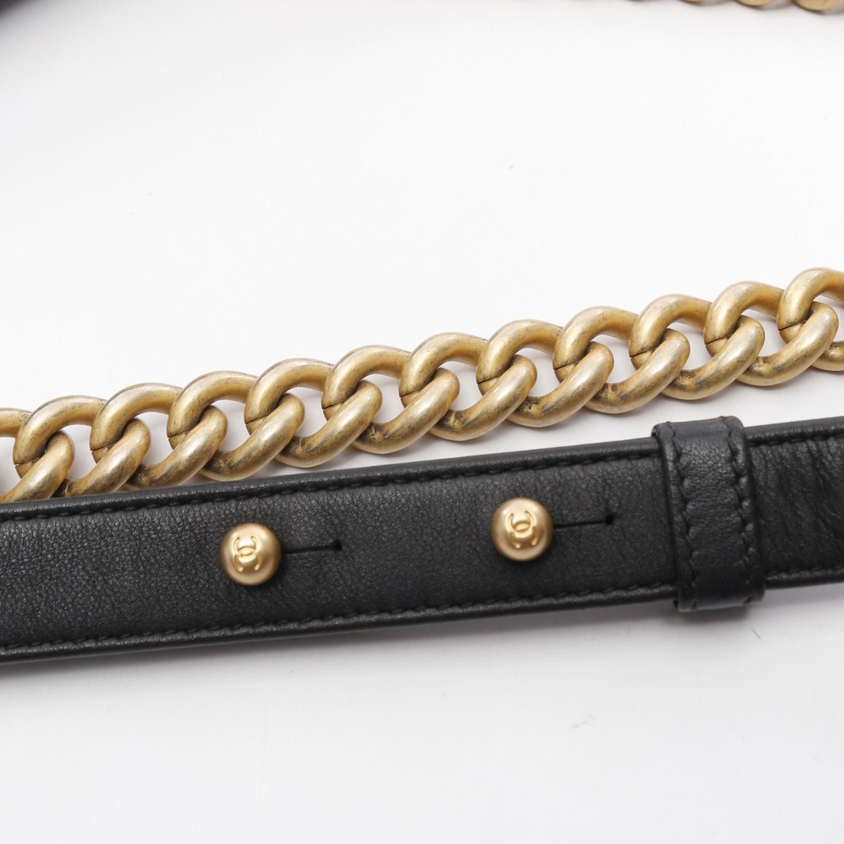 Chanel Chanel Chanel Boy Chanel Leather Shoulder Bag Leather Shoulder Bag A67085 Size ONE SIZE - 8 Thumbnail