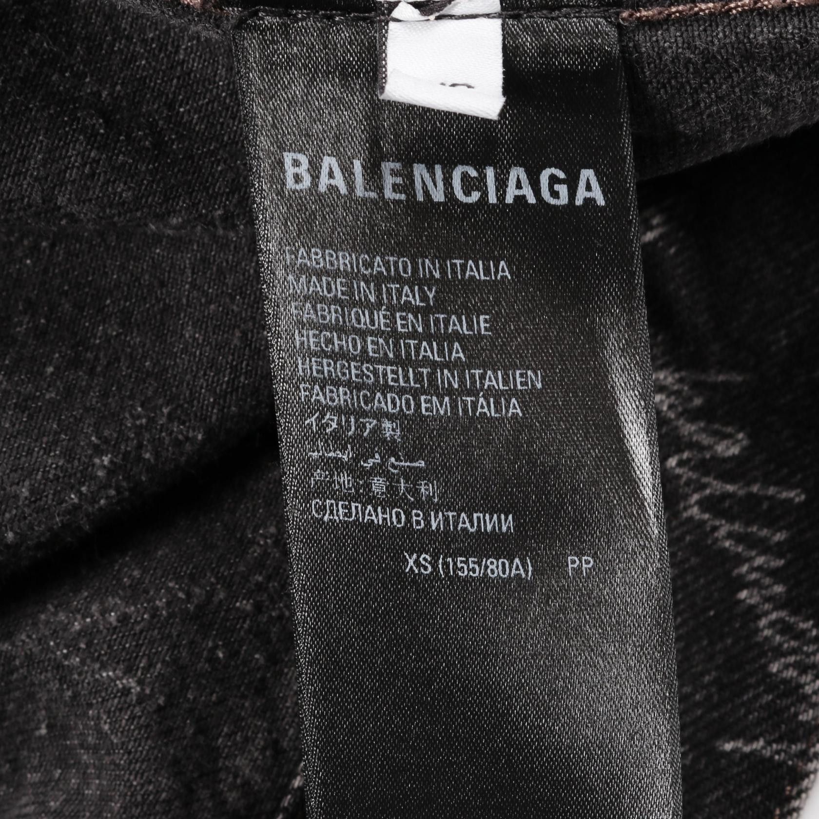 Balenciaga Balenciaga Balenciaga Allover Logo Cotton Outerwear Cotton Outerwear 724738 Size ONE SIZE - 6 Thumbnail