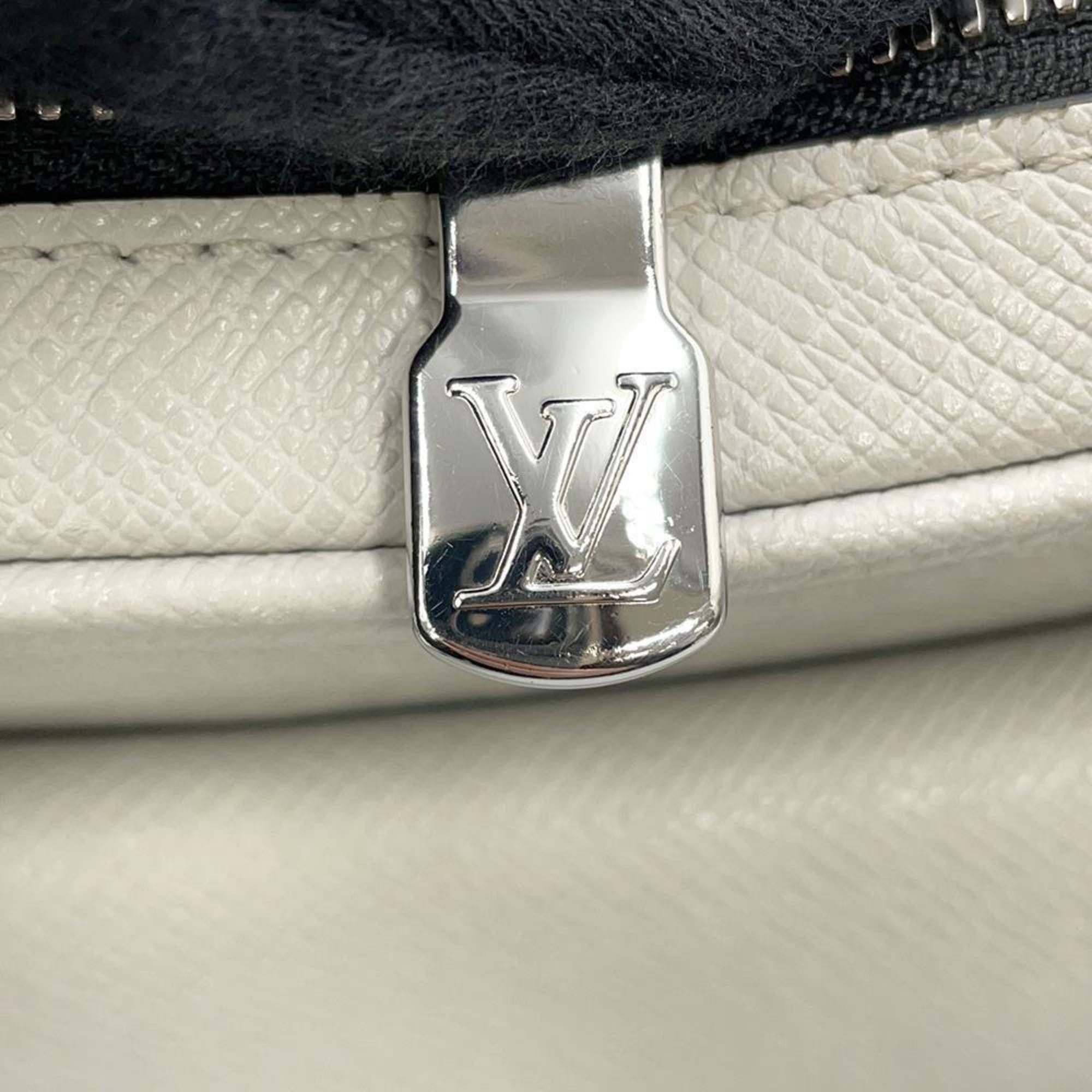 Louis Vuitton Louis Vuitton Outdoor shoulder Size ONE SIZE - 9 Thumbnail