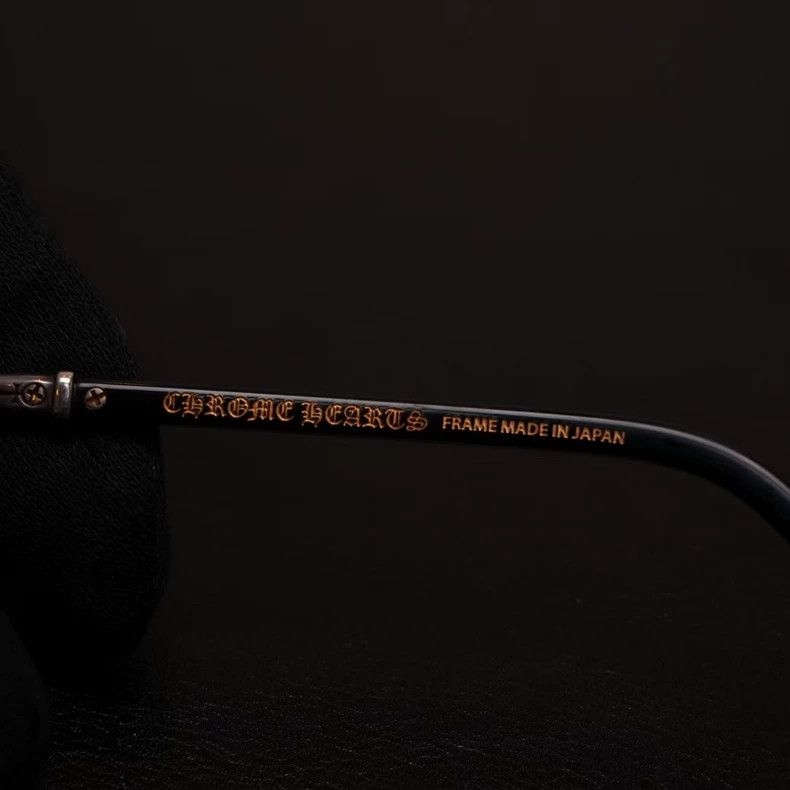 Chrome Hearts chrome hearts vertical smile frame sunglasses Size ONE SIZE - 7 Thumbnail