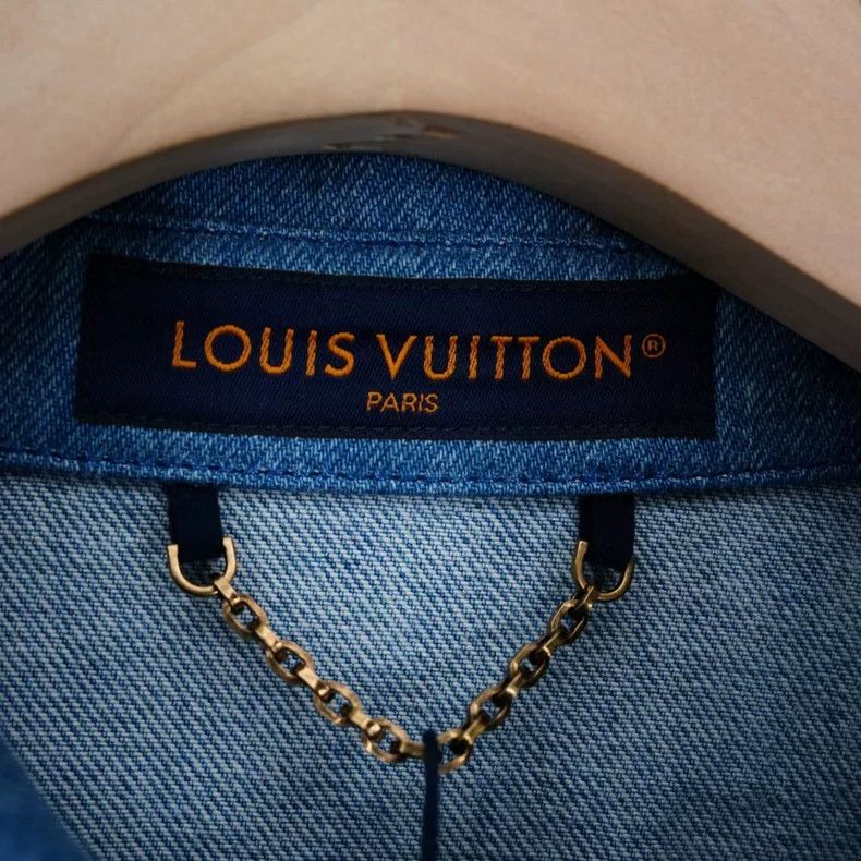 Louis Vuitton Louis Vuitton Striped Denim Polo Shirt Size US S / EU 44-46 / 1 - 3 Thumbnail