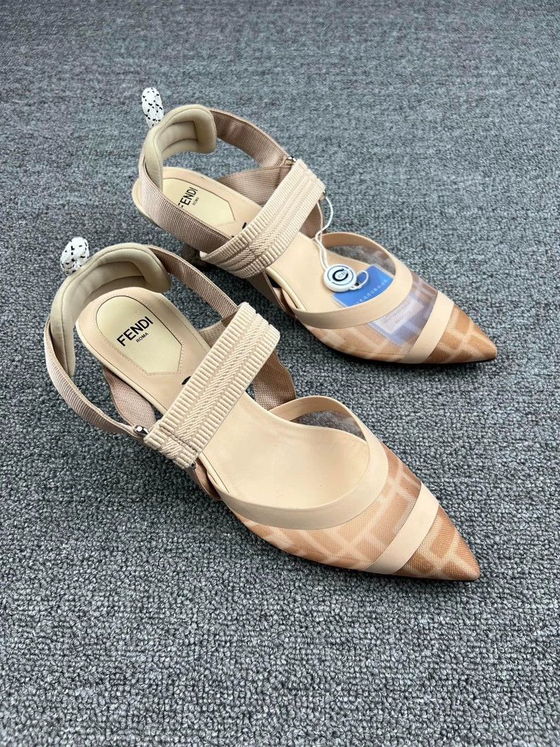 Fendi fendi beige logo high-heeled shoes size 37 Size US 7 / EU 40 - 2 Thumbnail
