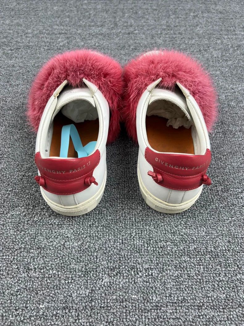 Givenchy givenchy fur detail white sneakers size 38 Size US 7.5 / EU 40-41 - 4 Thumbnail
