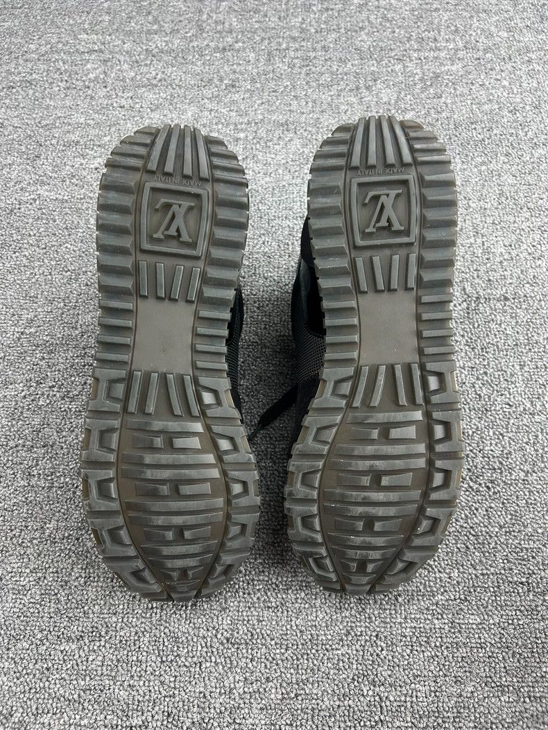Louis Vuitton louis vuitton black gold runaway sneakers Size US 6.5 / EU 39-40 - 5 Thumbnail