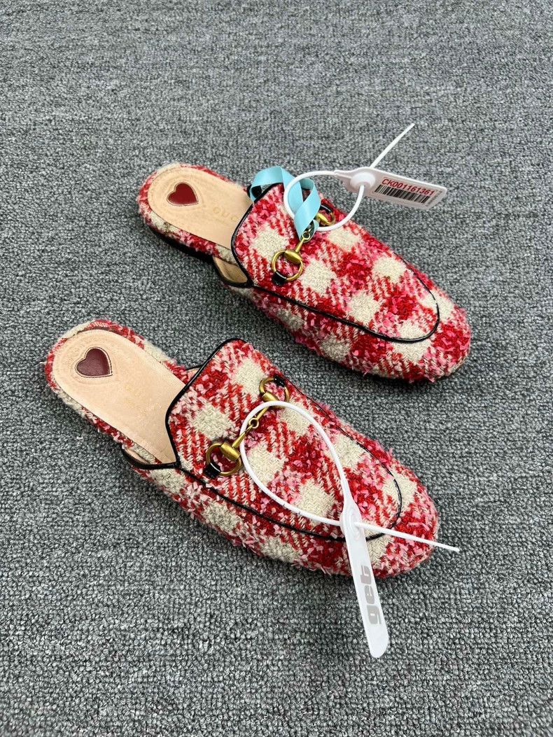 Gucci Gucci Red Plaid Slip-On Loafers Size US 6.5 / EU 39-40 - 2 Thumbnail