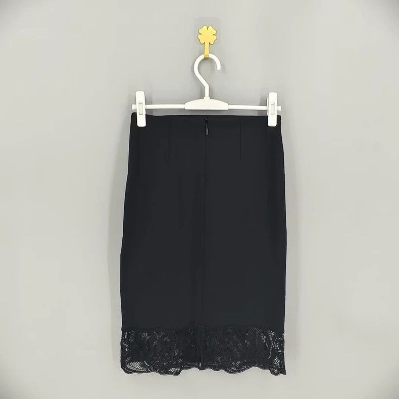 Versace Versace Black Lace Hem Skirt Size 38 Size US 38 / EU 54 - 2 Thumbnail