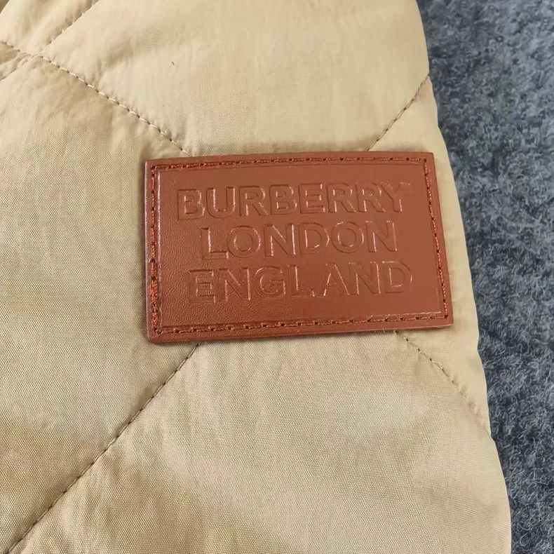 Burberry classic quilted control barn coat Size US M / EU 48-50 / 2 - 3 Thumbnail