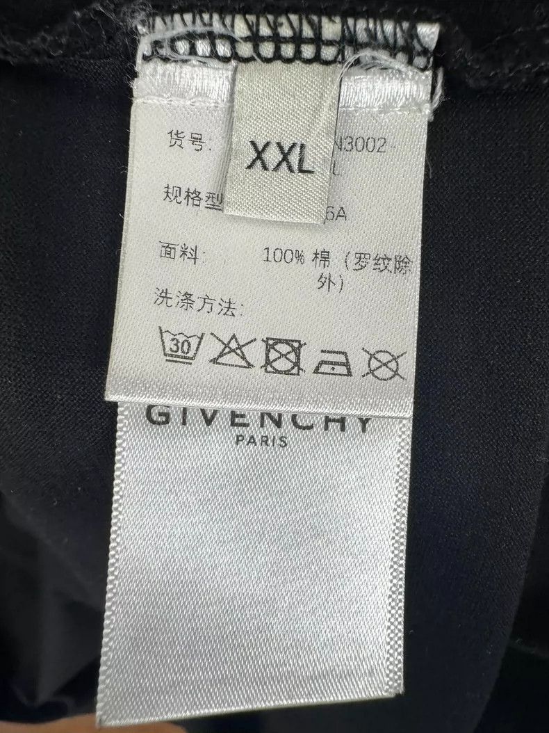 Givenchy givenchy black short sleeve t-shirt with graphic Size US XXL / EU 58 / 5 - 6 Thumbnail