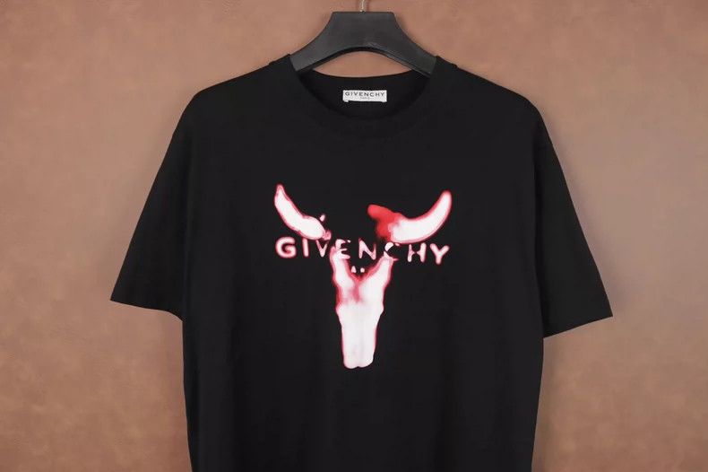 Givenchy givenchy black short sleeve t-shirt with graphic Size US XXL / EU 58 / 5 - 2 Thumbnail