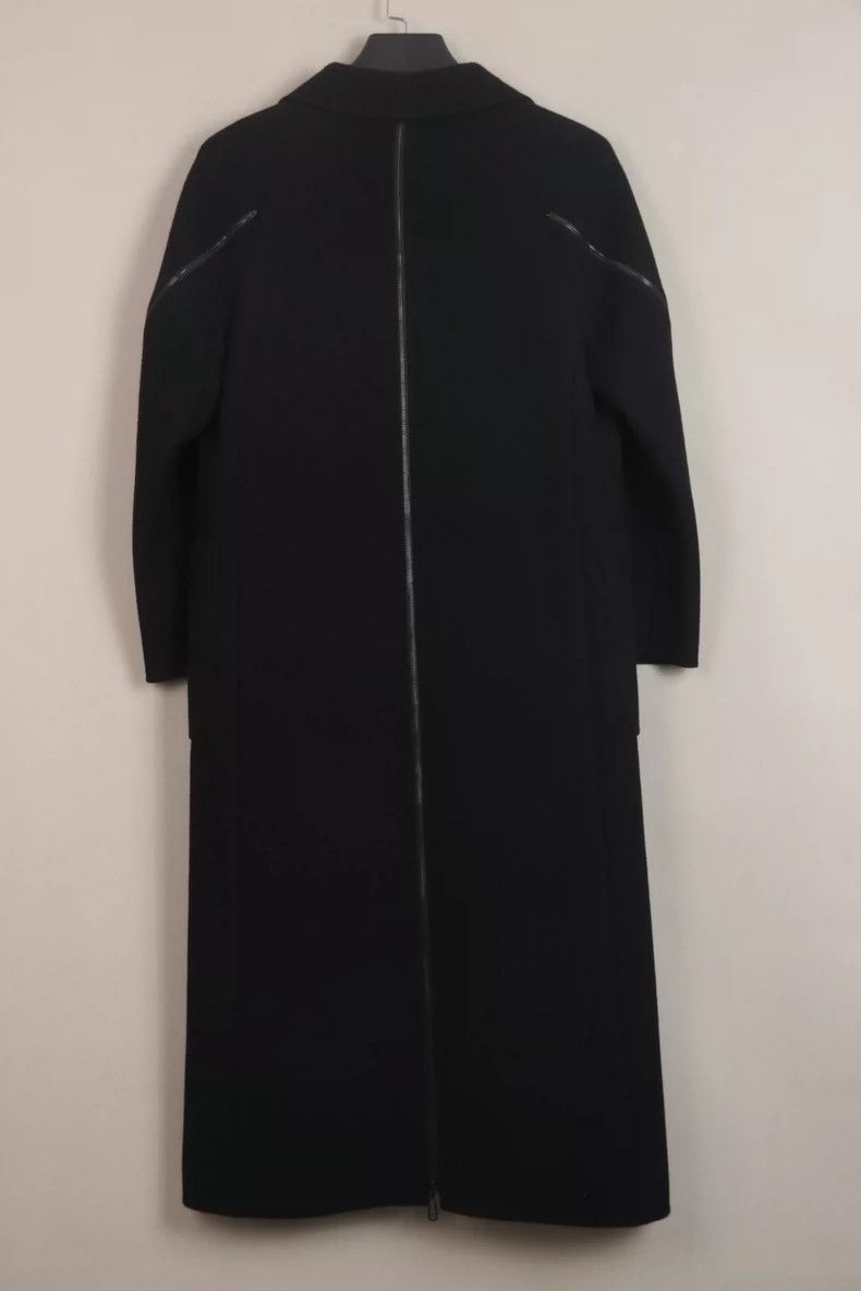 Fendi long black wool coat with zipper details Size US M / EU 48-50 / 2 - 4 Thumbnail