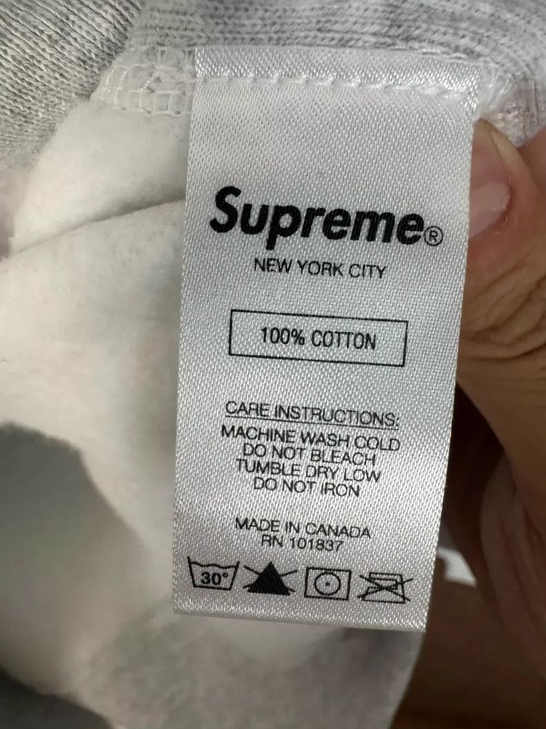 Supreme supreme gray box logo sweatshirt size large Size US L / EU 52-54 / 3 - 6 Thumbnail
