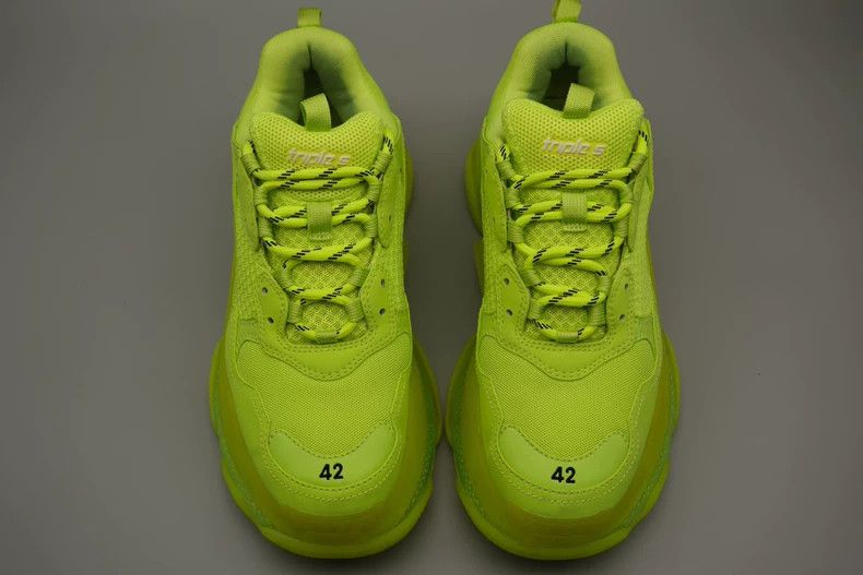 Balenciaga balenciaga triple-s neon yellow chunky sneakers Size US 10 / EU 43 - 4 Thumbnail