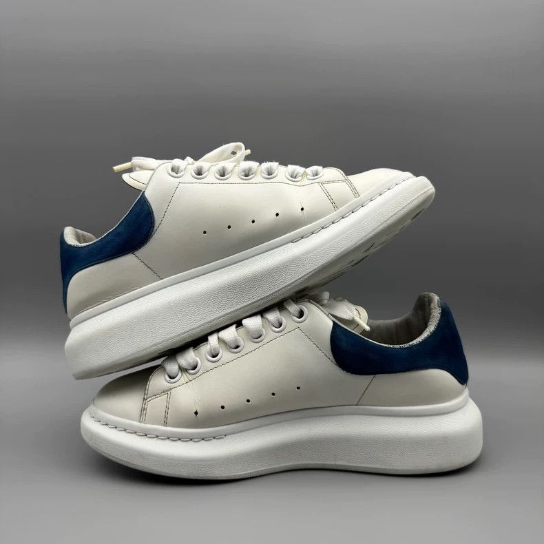 Alexander McQueen alexander mcqueen blue velvet white sneakers Size US 8.5 / EU 41-42 - 2 Thumbnail
