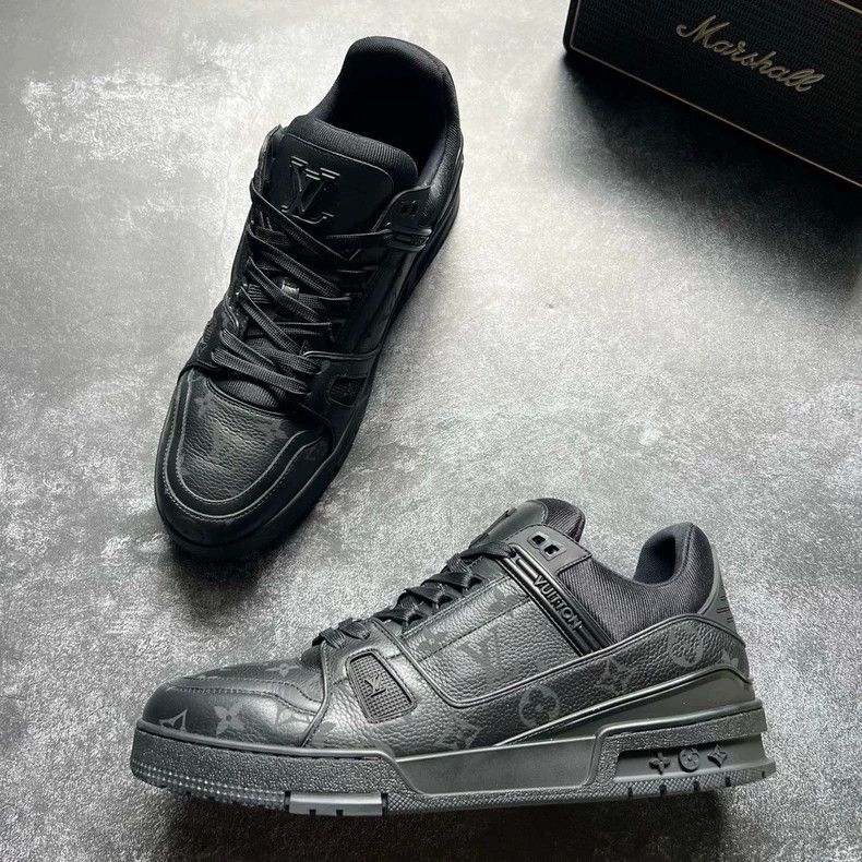 Louis Vuitton louis vuitton lv trainer black sneakers size 11 Size US 11 / EU 44 - 2 Thumbnail