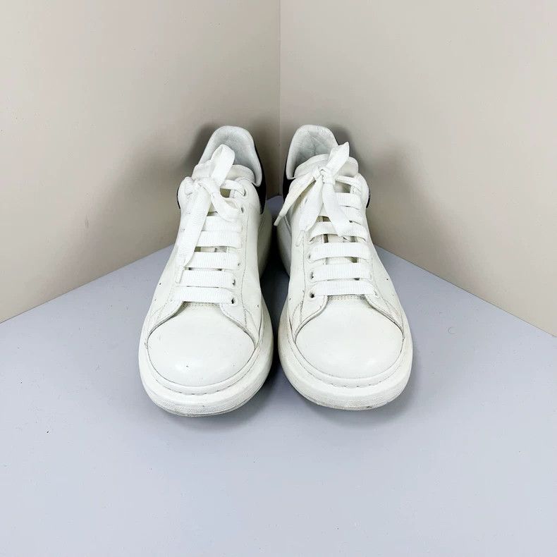 Alexander McQueen alexander mcqueen black tail sneakers size 40 Size US 9 / EU 42 - 2 Thumbnail