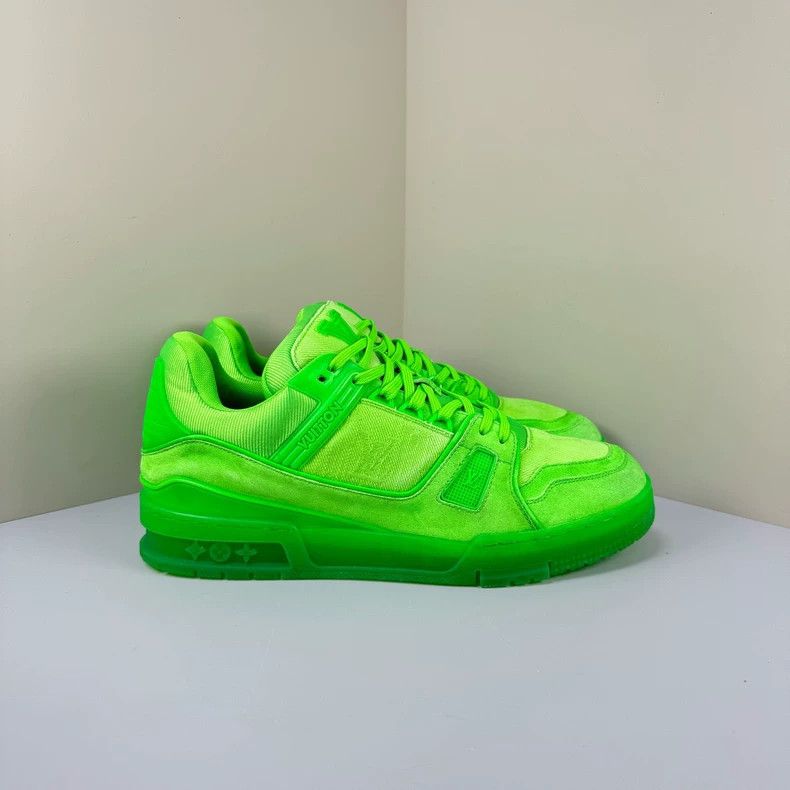 Louis Vuitton louis vuitton fluorescent green trainer sneakers Size US 8.5 / EU 41-42 - 4 Thumbnail