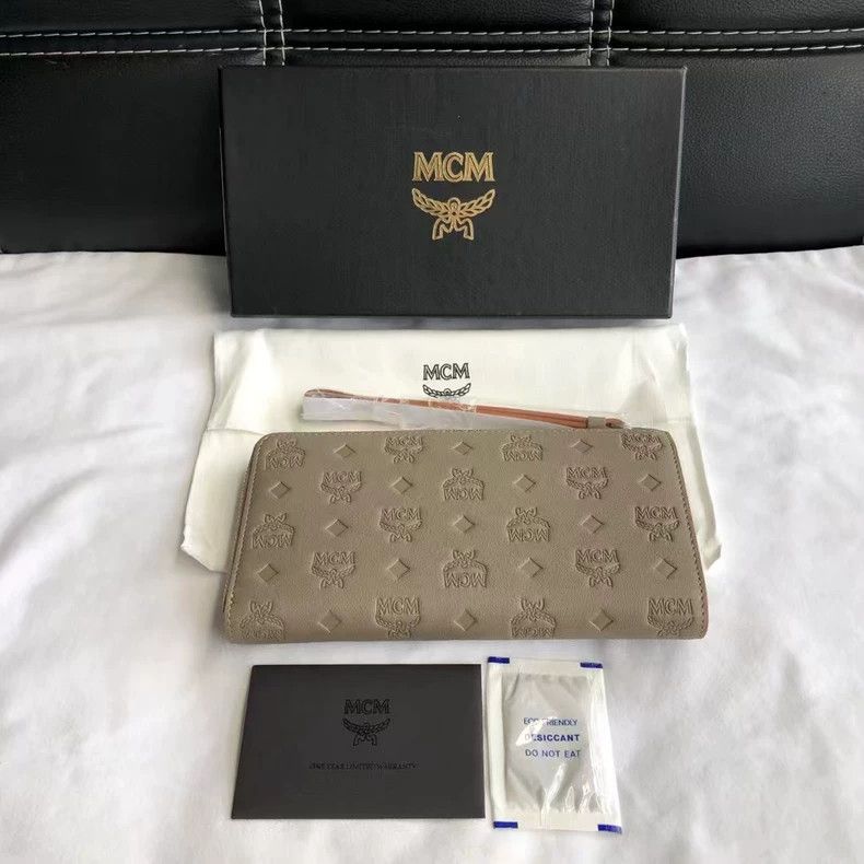 MCM MCM Classic Printed Zipper Wallet Clutch Size ONE SIZE - 3 Thumbnail