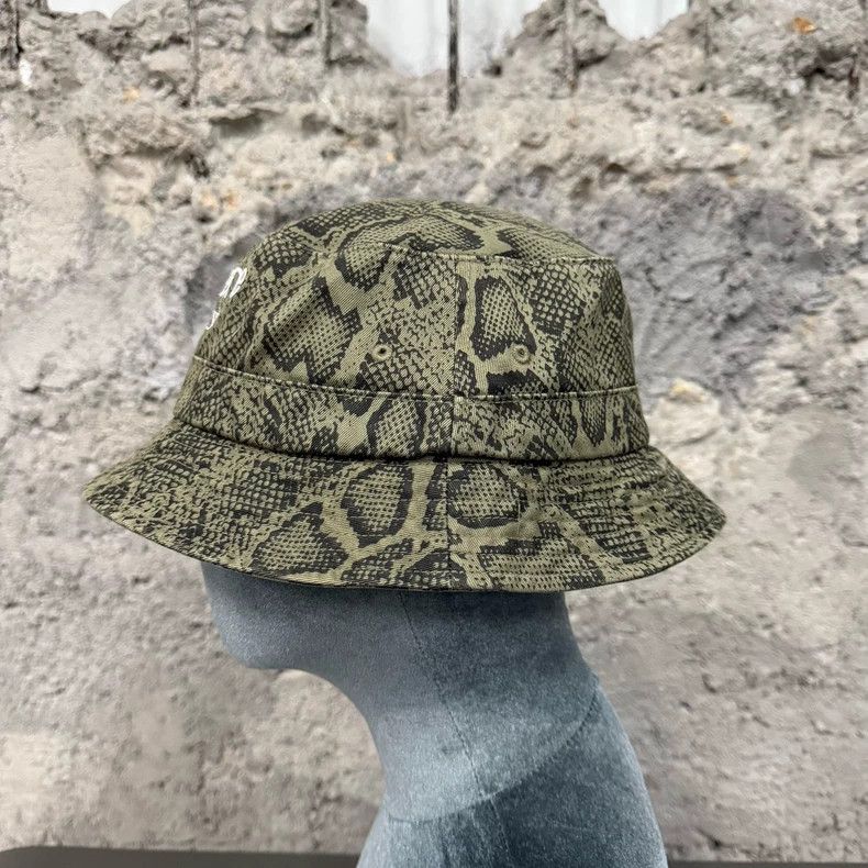 Bape supreme new york bucket hat Size ONE SIZE - 2 Thumbnail