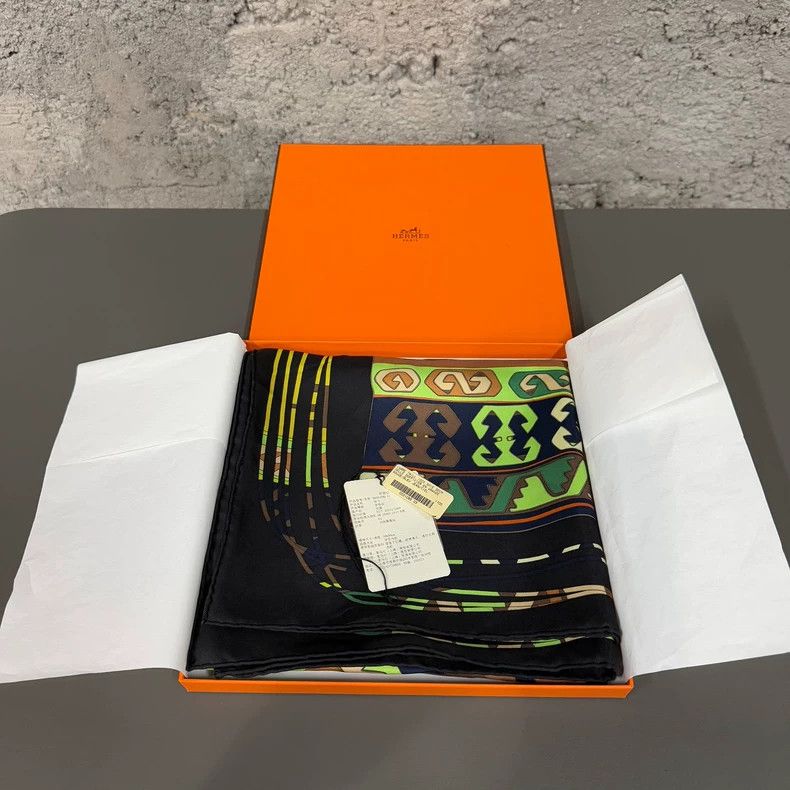 Hermes hermes silk scarf with geometric patterns Size ONE SIZE - 5 Thumbnail
