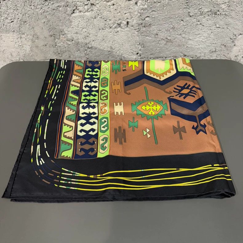 Hermes hermes silk scarf with geometric patterns Size ONE SIZE - 4 Thumbnail