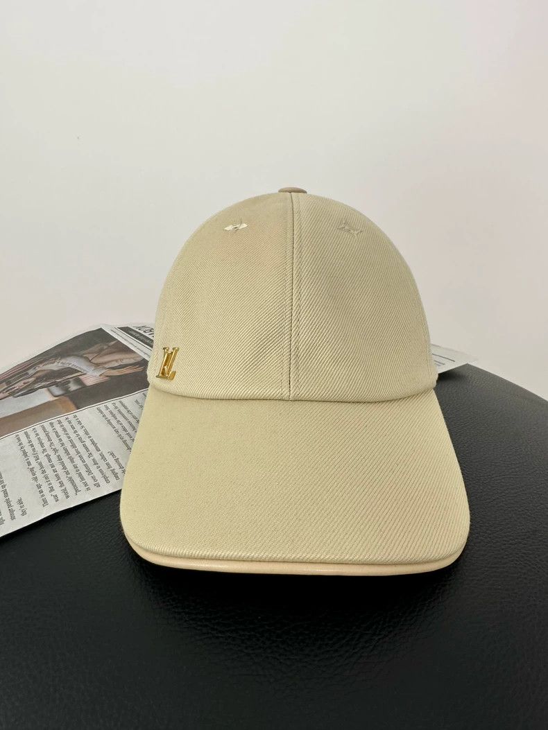 Louis Vuitton louis vuitton beige metal logo baseball cap Size ONE SIZE - 2 Thumbnail