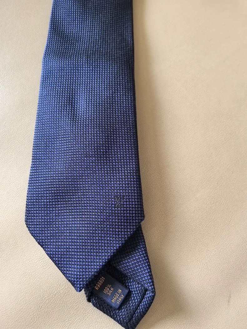 Louis Vuitton stylish blue patterned men's tie Size ONE SIZE - 2 Thumbnail