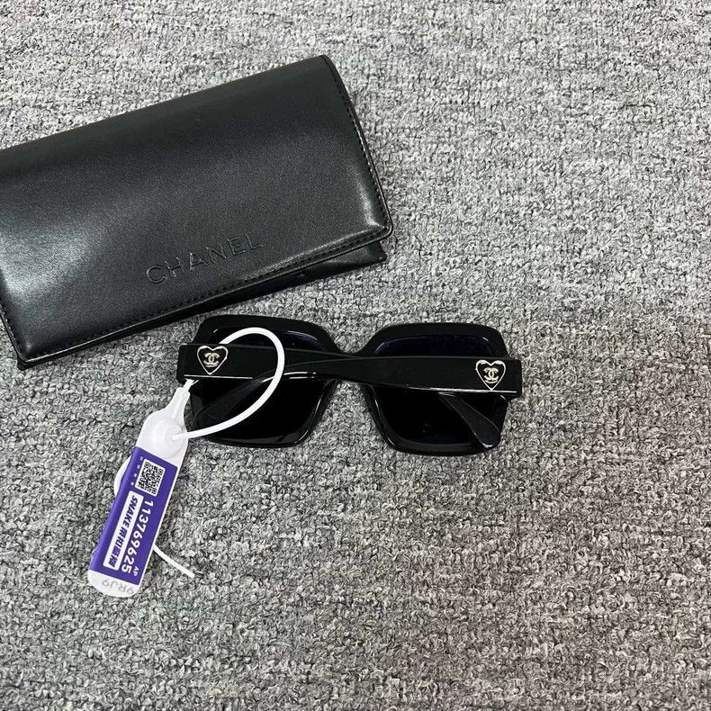 Chanel chanel 23s heart double c sunglasses Size ONE SIZE - 3 Thumbnail