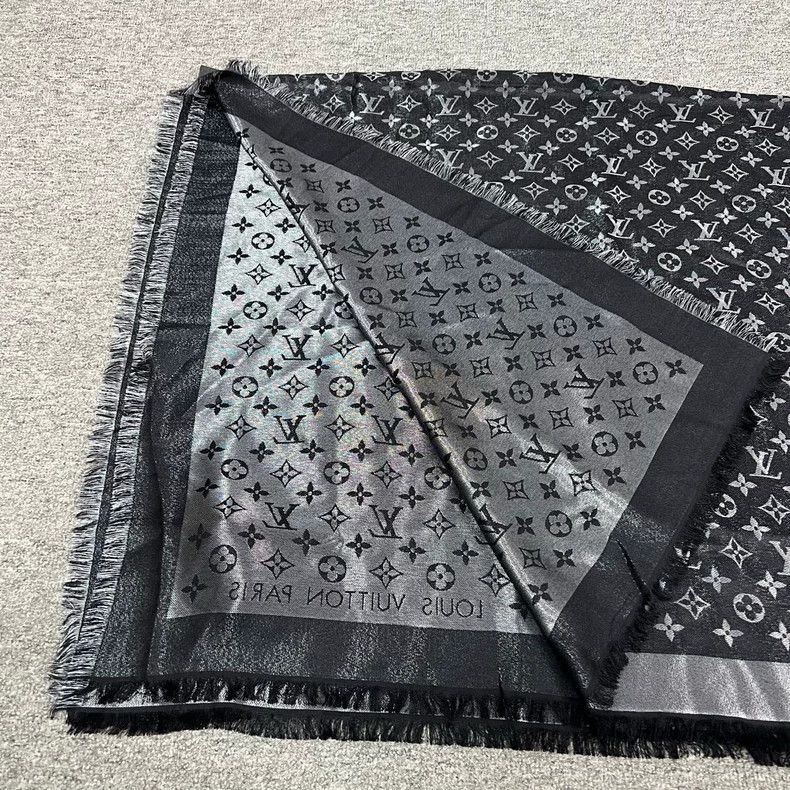 Louis Vuitton louis vuitton silk monogram shawl Size ONE SIZE - 2 Thumbnail