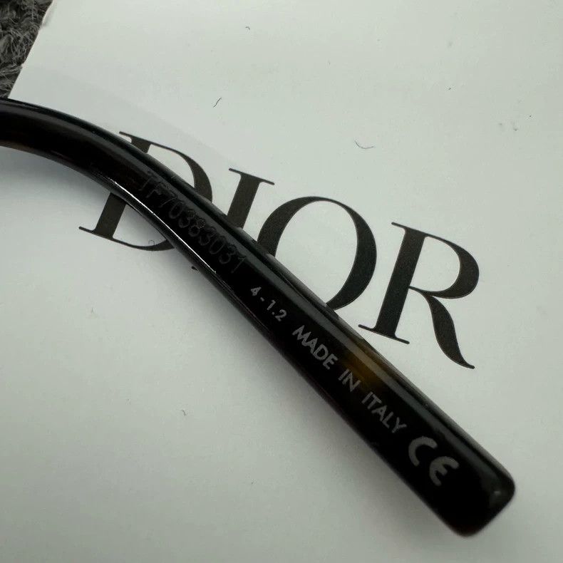 Dior dior gradient pilot sunglasses with complete accessories Size ONE SIZE - 9 Thumbnail