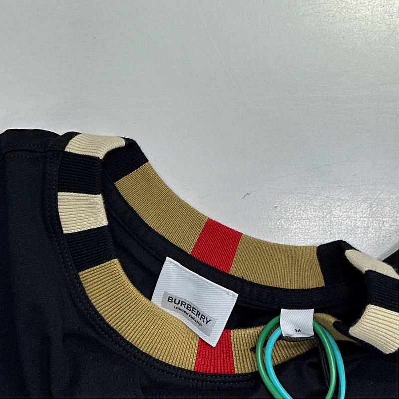 Burberry Burberry Black Short Sleeve T-Shirt with Logo 0079 Size US M / EU 48-50 / 2 - 2 Thumbnail