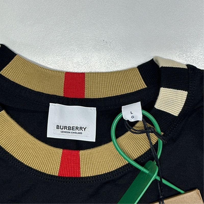 Burberry Burberry Black Short Sleeve T-Shirt for Men 0079 Size US L / EU 52-54 / 3 - 2 Thumbnail