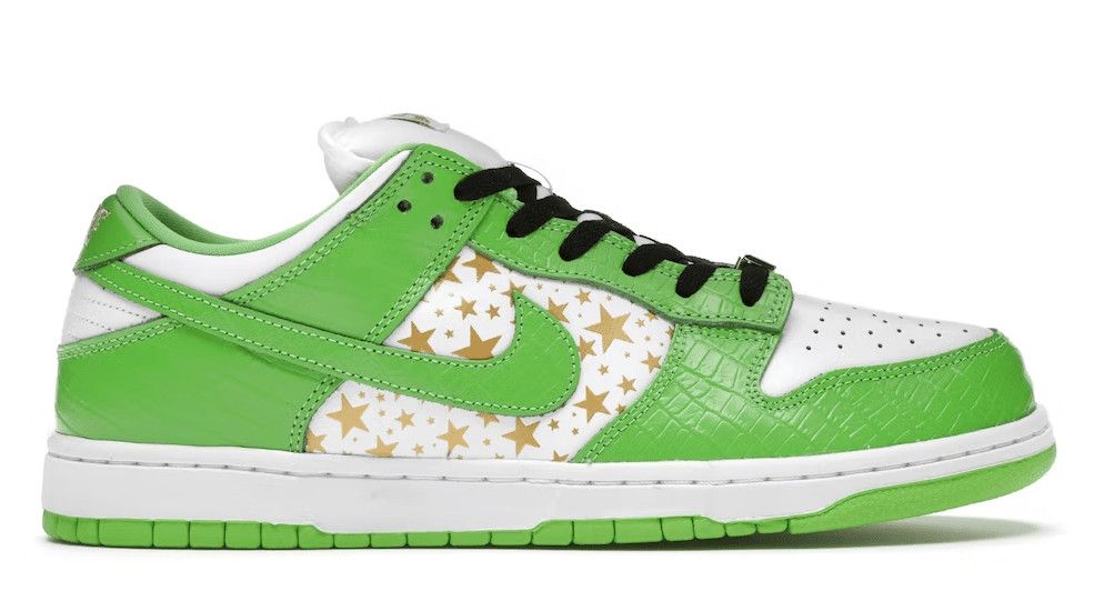 SB Dunk Low Supreme Stars Mean Green (2021)