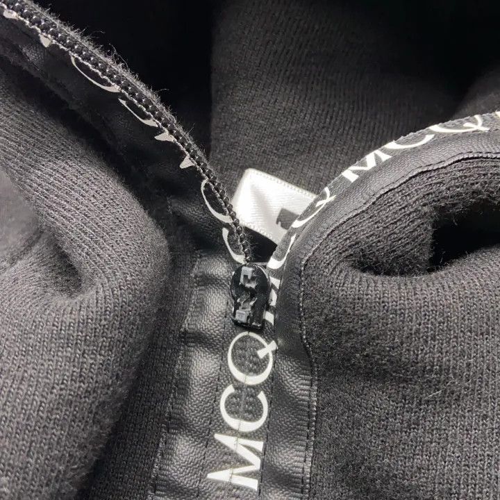 Alexander McQueen Alexander McQueen Logo Zip Hoodie Jacket 0079 Size US S / EU 44-46 / 1 - 6 Thumbnail
