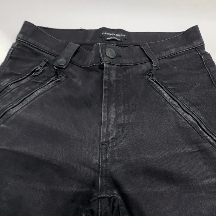 Alexander McQueen Alexander McQueen Stylish Versatile Denim Pants 0079 Size US 44 / EU 60 - 5 Thumbnail