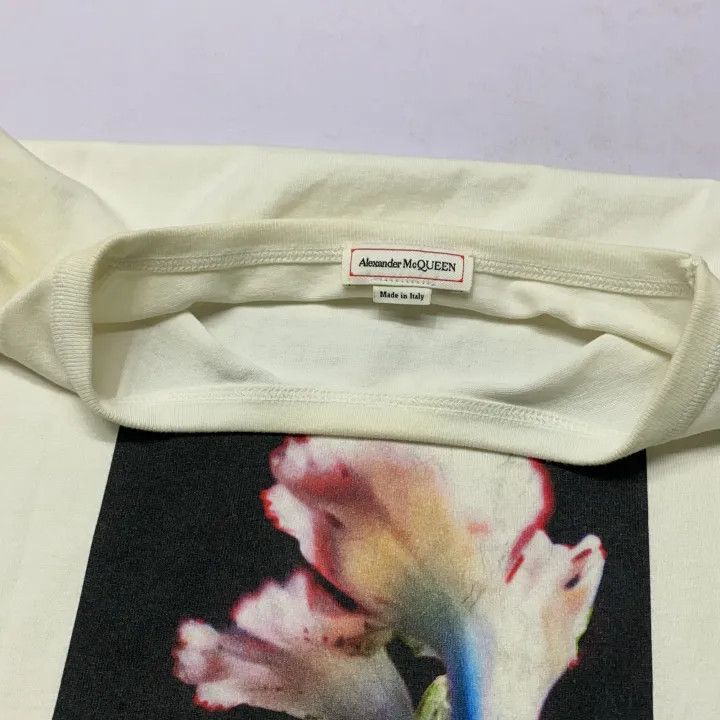 Alexander McQueen Alexander McQueen SS23 Floral Print Short Sleeve Tee 0079 Size US S / EU 44-46 / 1 - 8 Thumbnail