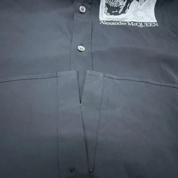 Alexander McQueen Alexander McQueen Skull Print Short Sleeve Shirt 0079 Size US M / EU 48-50 / 2 - 19 Thumbnail