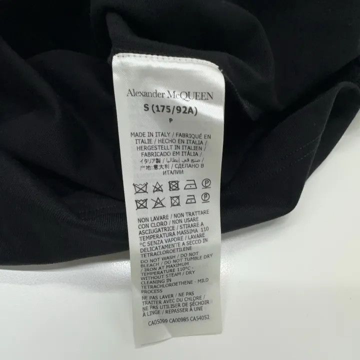 Alexander McQueen Alexander McQueen Black Skull Short Sleeve T-Shirt 0079 Size US S / EU 44-46 / 1 - 13 Thumbnail