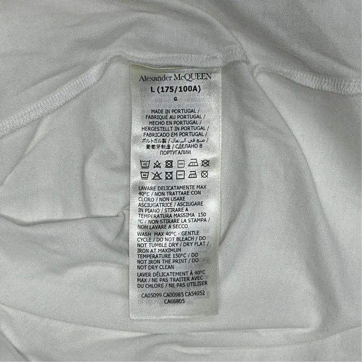 Alexander McQueen Alexander McQueen Obscured Skull T-Shirt for Men 0079 Size US L / EU 52-54 / 3 - 4 Thumbnail