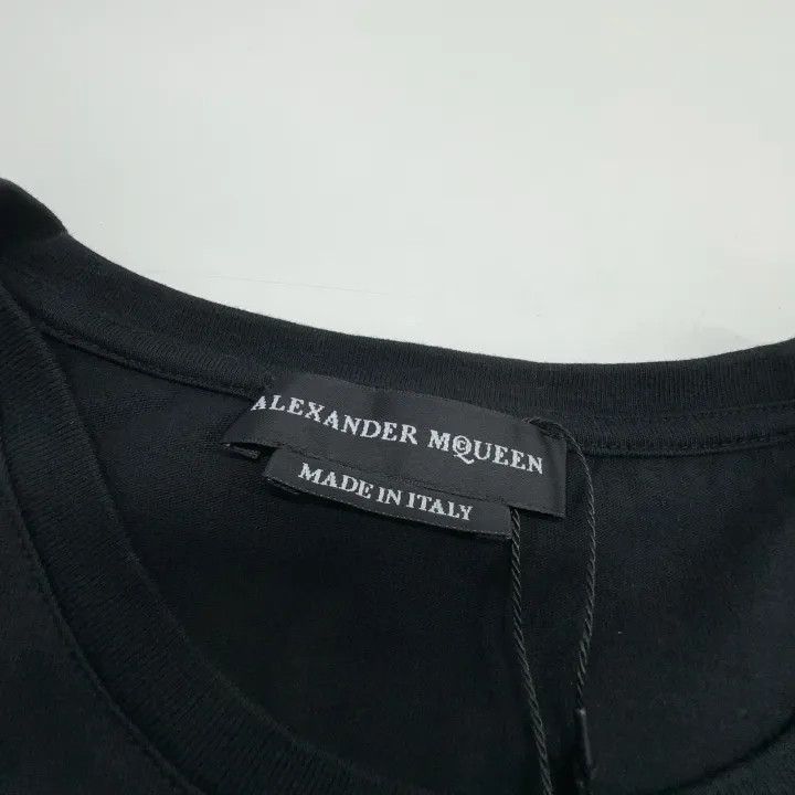 Alexander McQueen Alexander McQueen Skull and Rose T-Shirt 0079 Size US XL / EU 56 / 4 - 4 Thumbnail
