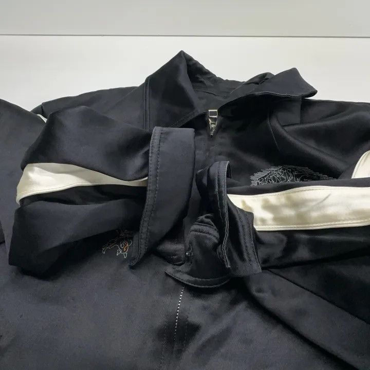 Alexander McQueen Alexander McQueen Animal Embroidery Zip-Up Jacket 0079 Size US L / EU 52-54 / 3 - 8 Thumbnail