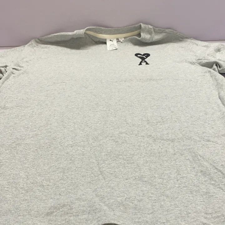 Puma PUMA AMIPARIS Love Embroidery Casual T-Shirt 0079 Size US L / EU 52-54 / 3 - 9 Thumbnail