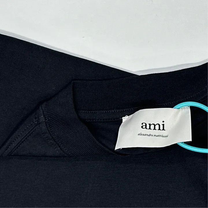 AMI AMI SS22 Heart Logo Embroidered T-Shirt 0079 Size US M / EU 48-50 / 2 - 3 Thumbnail