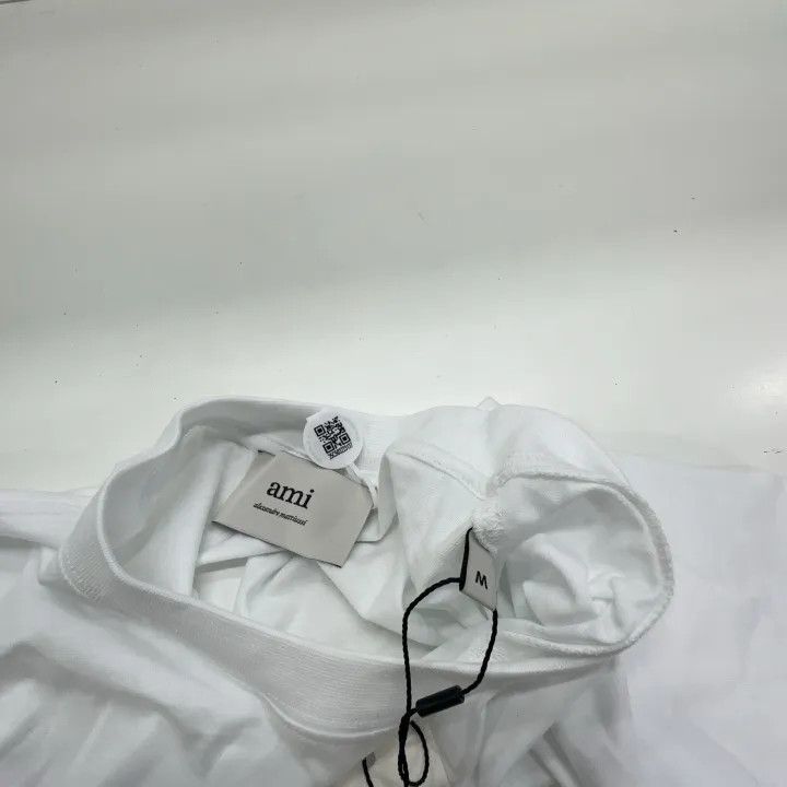 AMI AMI Love Logo Embroidered Short Sleeve T-Shirt 0079 Size US M / EU 48-50 / 2 - 6 Thumbnail